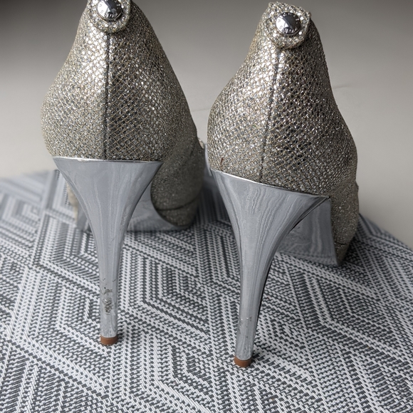 Michael Kors Open Toe Heels - Picture 2 of 2